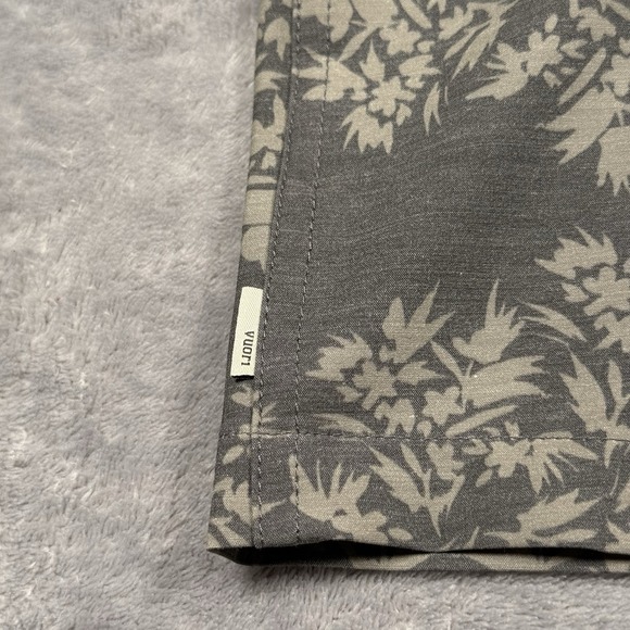 NWT Vuori Mens Short Sleeve Bridge Button Down Shirt Sz XXL Shiitake Vista 2XL - Picture 5 of 9